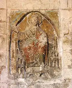 Relieve de Cristo Majestad en la Iglesia de Santa Radegunda de Poitiers.