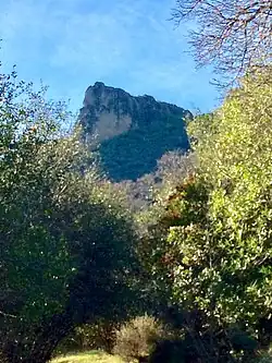 Roca de Gibraltar, Sutter Buttes, California.