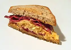 Sándwich Reuben