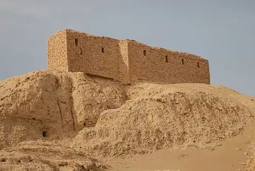 Reconstrucción del ekur ("casa en la montaña") o templo de Nippur.[18]​