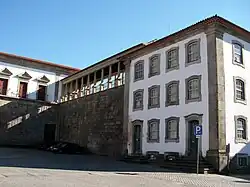 Vista exterior de los claustros.