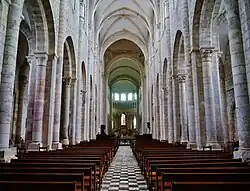 Nave de la abacial de St-Benoît-sur-Loire