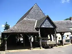 Halle de Saint Denis d'Anjou.