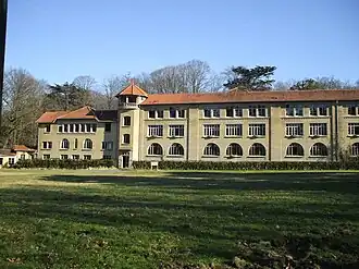 Sanatorio.
