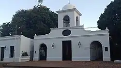 Vista exterior de la Parroquia de Santa Ana de los Guácaras