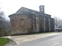 Ábside y contrafuerte en la fachada norte