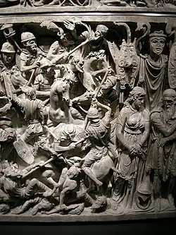 Detalle del frente, a la derecha.