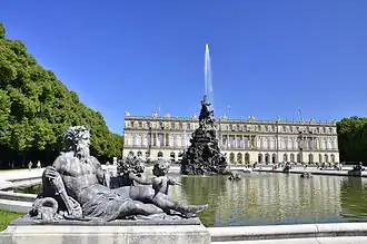Palacio de Herrenchiemsee (1878-1886), palacio real inacabado erigido por Luis II de Baviera