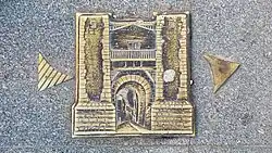 Señalización del lugar donde se encontraban las puertas de la muralla .de Soria