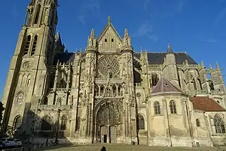 Transepto sur, catedral de Senlis (1520-1538)