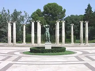 Serena (1970), de Pilar Francesch, Jardines de Joan Maragall.