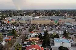 Shopping de la franquicia nacional "El Portal" en Tucumán, Yerba Buena.
