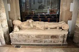 Efigie de Sir Thomas Haslerton, un caballero de finales del siglo XIV