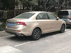 Vista trasera del Rapid china