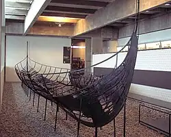 Skudelev II (de los cinco barcos de Skudelev) Museo de barcos vikingos de Roskilde, Dinamarca