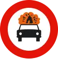 R-109 Entrada prohibida a vehículos que transporten mercancías explosivas o inflamables