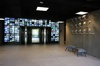 Vestíbulo de entrada al Museo del Espionaje