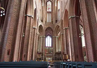 Interior de la nave basilical