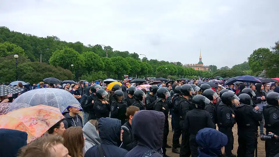 Campo de Marte, San Petersburgo. OMON durante las protestas, 12 junio 2017