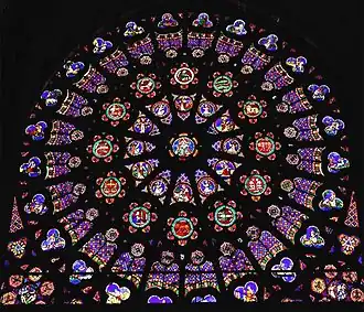 Rosetón en la basílica de St. Denis.