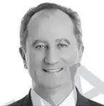 Stavros Malas, exministro de Salud (2011-2013) y candidato independiente apoyado por AKEL en las elecciones presidenciales de 2013 y 2018.