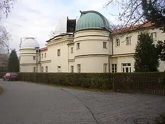 El observatorio Štefánik visto desde el sur.