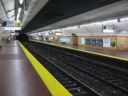 Vista desde el andén ascendente