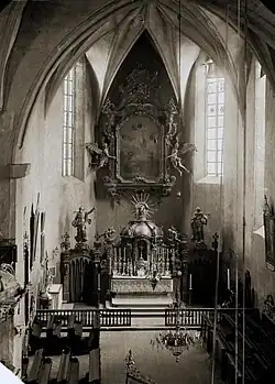 Presbiterio de la Iglesia de la Transfiguración en el Monte Tábor antes de la reconstrucción (foto de Ignác Šechtl, antes de 1897)