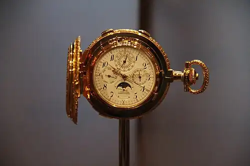 Reloj de bolsillo A. Lange & Söhne n.º 42500 (1902). Con 833 componentes, es posiblemente el reloj más complicado jamás fabricado por la compañía.[108]​[109]​