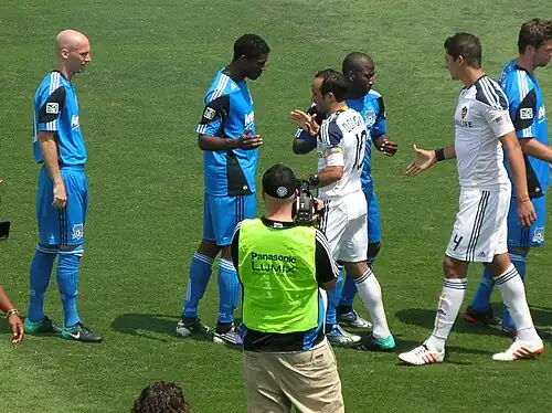 Teams_before_start_of_Galaxy_at_Earthquakes_2010-08-21