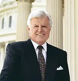 Senador Ted Kennedy de Massachusetts