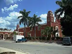 Iglesia principal de Temax.