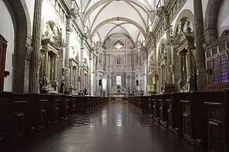 Interior del templo.