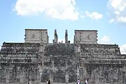 «Templo de los Guerreros» y de las «Mil Columnas» en donde se encuentra el Chac Mool