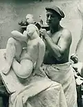 Victor Nicolas en su taller, 1950.
