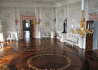 La sala blanca del Palacio de Gátchina de A. Rinaldi en Gátchina (1766-1781)