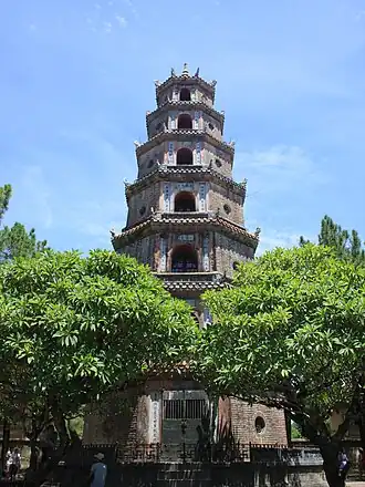 Pagoda de la Dama Celestial en la ciudad de Huế.