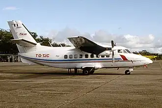 Let L-410 Turbolet de Tikal Jets Airlines en 1993.