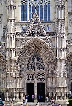 Portal central de la catedral de Tours
