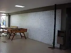 Mural de Victor Valera. Título: Sin título. Año: 1956. Ubicación: Entrada sur (por Ingeniería).