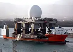 Sea-based X-band Radar (SBX-1) transportado por el MV Blue Marlin.