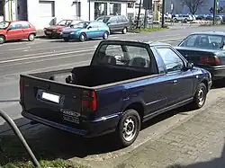 Caddy segunda generación vista trasera.