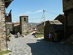 Valverde de los Arroyos, uno de los llamados "pueblos negros" del noroeste de la provincia de Guadalajara.