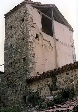 Fuentebella.Vista trasera campanario.