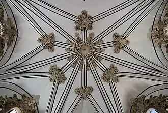 Bóveda del presbiterio.