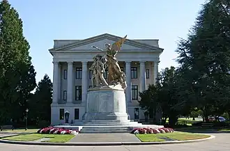 El Insurance Building.