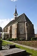 Made: iglesia reformada holandesa. Construida originalmente en el siglo XV y remodelada en 1776.[3]​