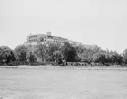 El castillo en 1880.
