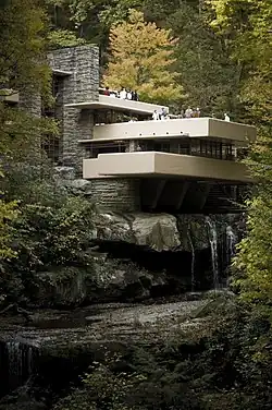 Casa de la cascada, Frank Lloyd Wright, Pensilvania (Estados Unidos .
