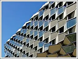 Detalle de la fachada